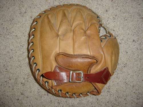 Marathon Catchers Mitt Back